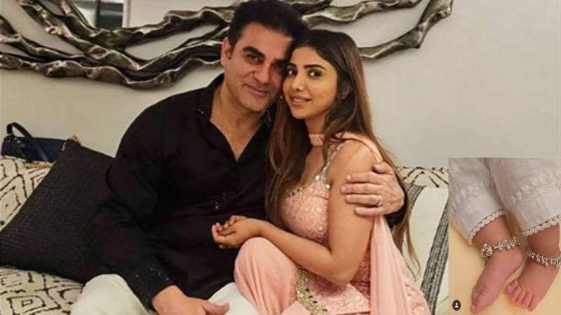 ارباز خان اور شوریٰ خان نے بیٹی ’سیپارہ‘ کے ننھے قدموں کی پہلی تصویر شیئر کی