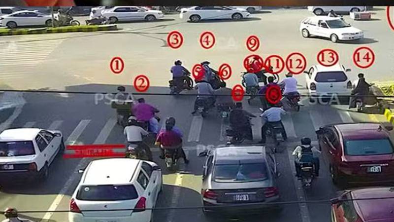لاہور: ای چالان نہ جمع کروانے والوں کے خلاف سخت کارروائی، ون ایپ مرحلہ وار متعارف