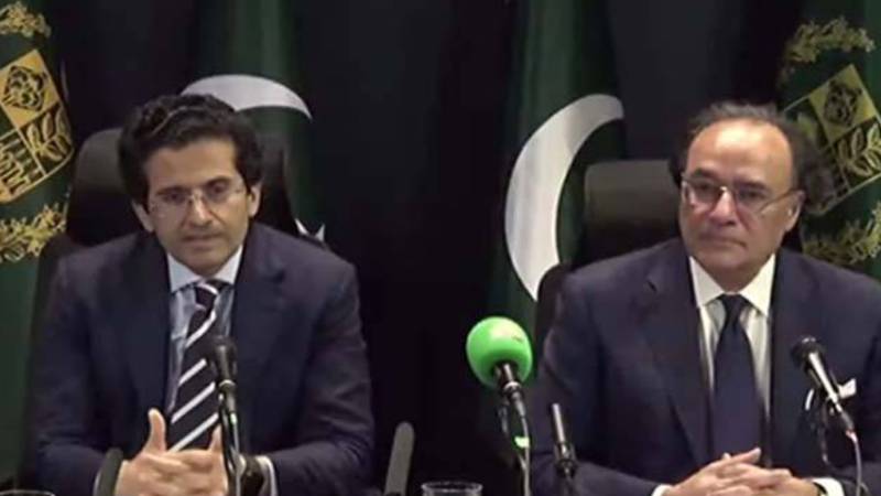 حکومت نے پیٹرولیم مصنوعات مہنگی کر دیں، پیٹرول اور ڈیزل کی قیمتوں میں بڑا اضافہ