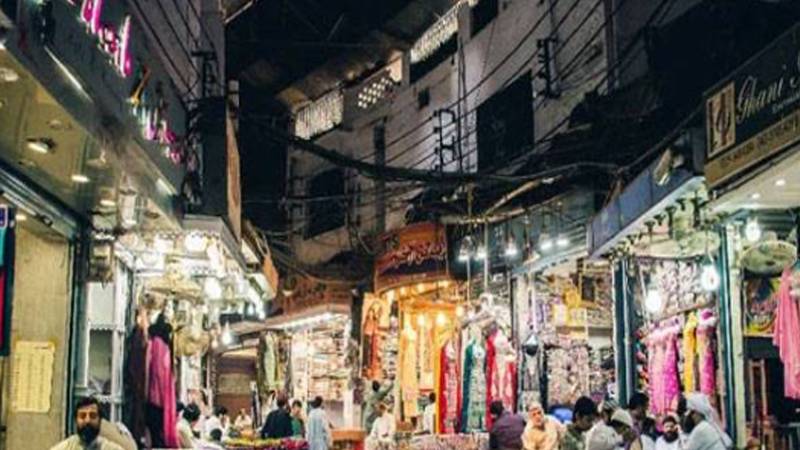 توانائی بحران کے پیشِ نظر حکومت نے کاروباری اوقات محدود کرنے سمیت کفایت شعاری اقدامات پر غور شروع کر دیا
