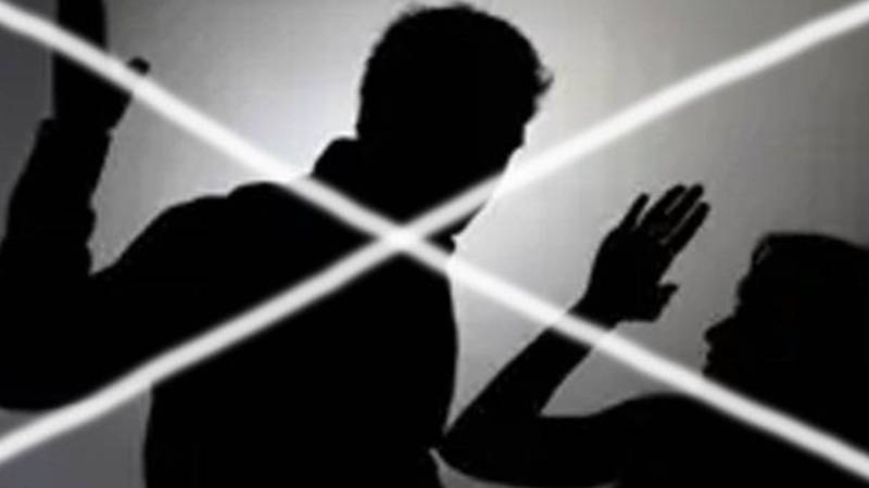 ساندہ: خاتون شوہر کے شدید تشدد کے بعد تحفظ کی منتظر