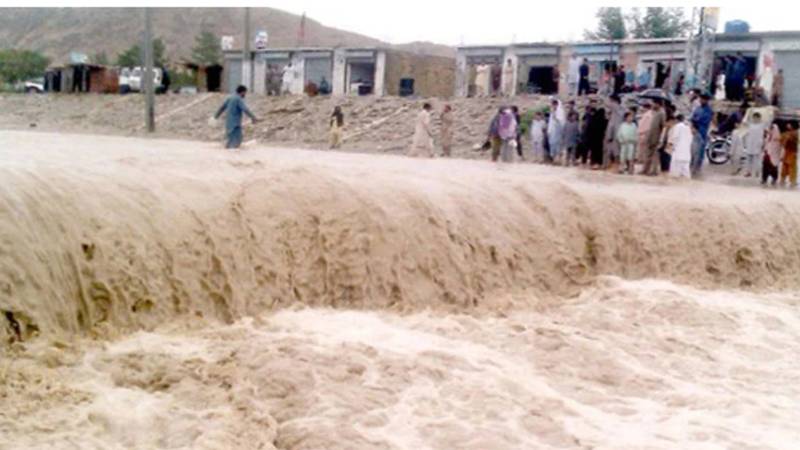 خیبر: نیکی خیل میں گاڑی سیلابی ریلے میں بہہ گئی، 3 افراد جاں بحق
