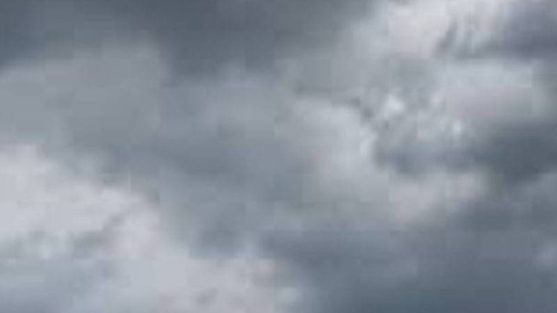لاہور میں بادلوں کا راج، تیز ہواؤں اور گرج چمک کے ساتھ بارش متوقع