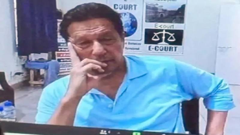 عمران خان کا دستاویزات پر دستخط کا معاملہ؛ وکیل کا سپرنٹنڈنٹ جیل کو قانونی خط