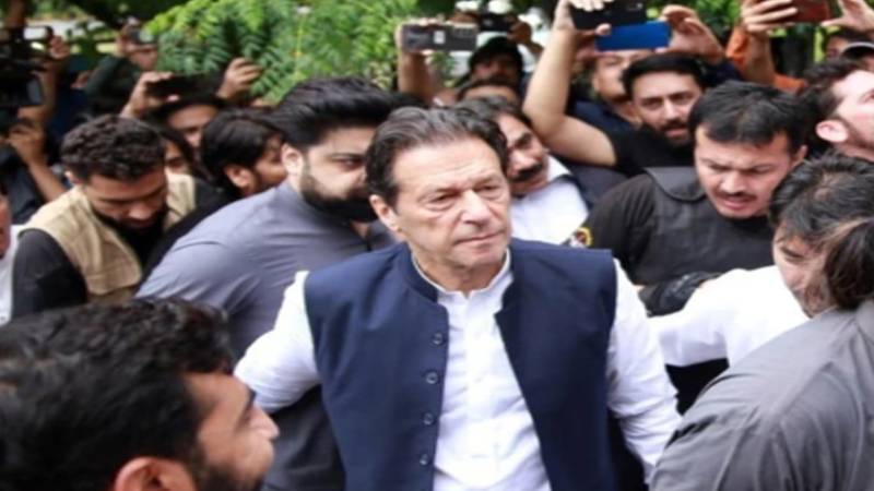 سپریم کورٹ نے عمران خان کی نظرثانی درخواست پر فیصلہ محفوظ کر لیا
