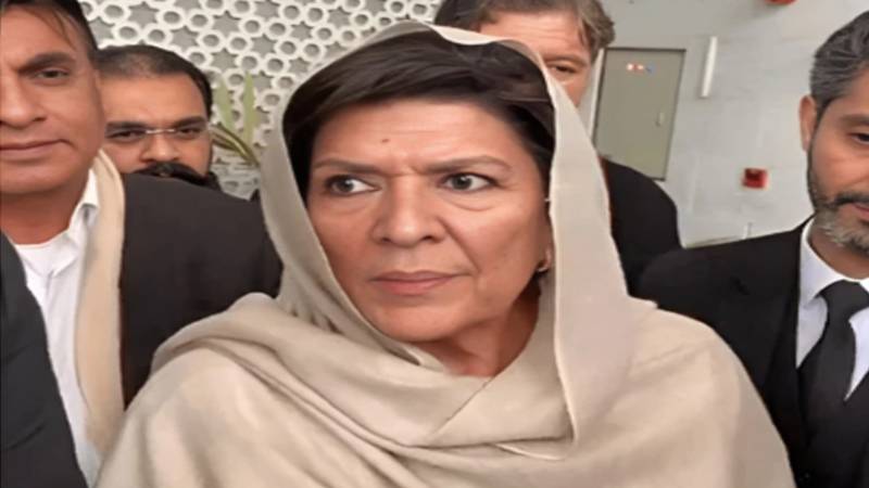 26 نومبر احتجاج کیس: عدالت نے ایک بار پھر علیمہ خان کے شناختی کارڈ کی بحالی کا حکم دے دیا