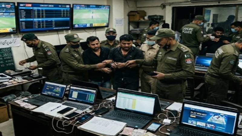لاہور میں آن لائن جوا اور منشیات فروشوں کے خلاف بڑا کریک ڈاؤن