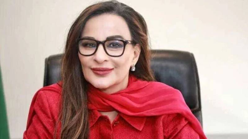 پاکستان کی جانب سے فریقین کو مذاکرات کی میز پر لانا ایک اہم سفارتی کامیابی ہے: سینیٹر شیری رحمٰن 