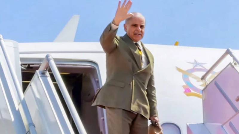 وزیر اعظم شہباز شریف کا سعودی عرب کے لیے روانگی 