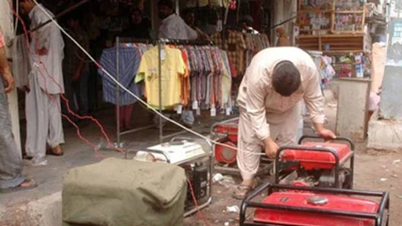 کراچی میں شدید گرمی کے دوران لوڈشیڈنگ 10 گھنٹے سے تجاوز کر گئی