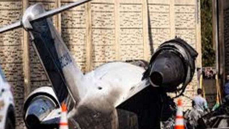 فلوریڈا میں چھوٹے طیارے کا حادثہ، ایک ہلاک اور رہائشی عمارت کو آتشزدگی