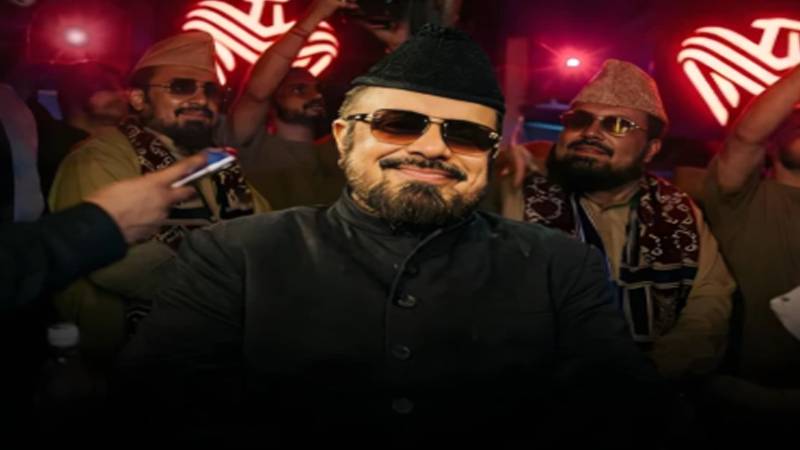مفتی قوی کی نائٹ کلب میں شرکت کی ویڈیو وائرل، سوشل میڈیا پر ہنگامہ برپا 