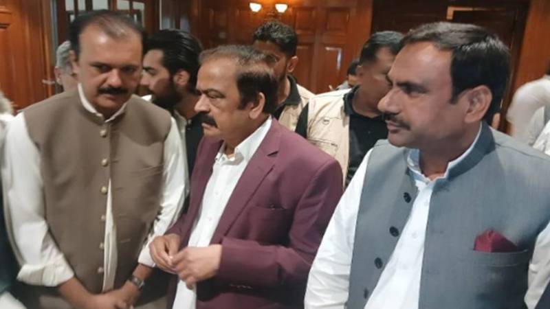 سرگودھا میں رانا منور غوث کی گاڑی پر فائرنگ، محفوظ رہے