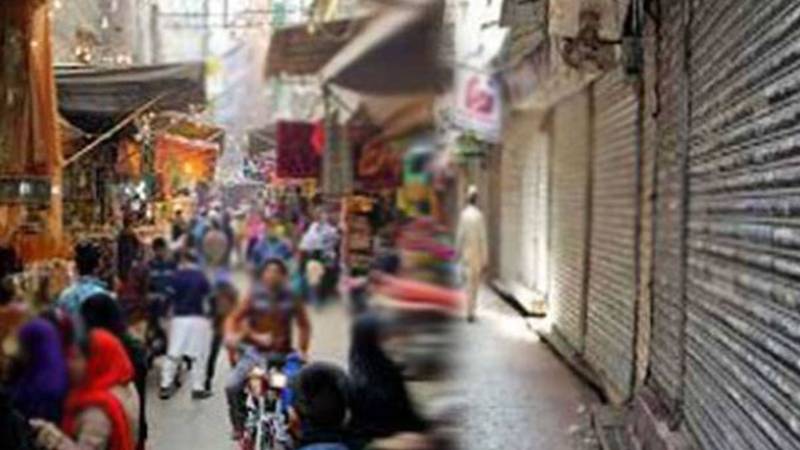 لاہور میں دکانوں کی مقررہ وقت پر بندش کے حکومتی احکامات پر عملدرآمد نہ ہو سکا