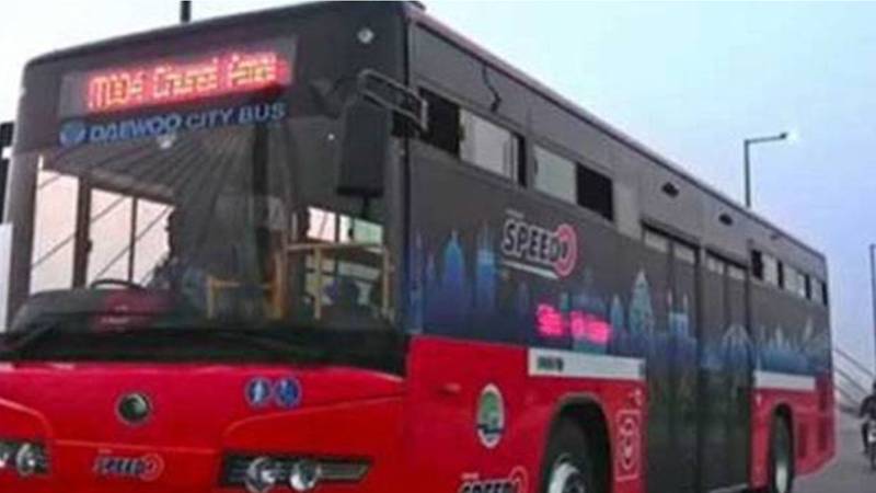 سپیڈو بس میں لڑکی پر تشدد، ملازم برطرف اور قانونی کارروائی شروع