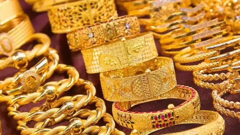 سونے کی قیمت میں نمایاں کمی، فی تولہ ہزاروں روپے سستی 