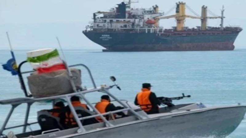 ایران کی امریکا کو نئی پیشکش، آبنائے ہرمز کھولنے کیلئے فارمولا سامنے آگیا