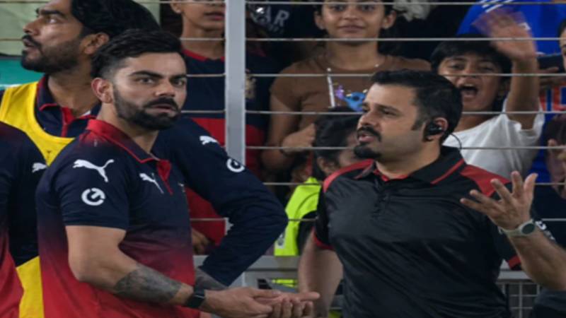 آئی پی ایل میں متنازع کیچ پر ویرات کوہلی کا امپائر سے جھڑپ 