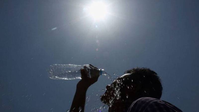 شدید گرمی کی صورتحال جاری، درجہ حرارت 37 ڈگری تک پہنچنے کا خدشہ 