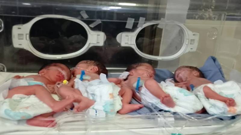 راولپنڈی کے ہولی فیملی اسپتال میں ایک ساتھ پانچ بچوں کی پیدائش 