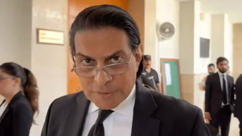 بانی پر تشدد کیا جا رہا ہے، انکی ایک آنکھ ضائع ہو چکی: سلمان اکرم راجہ