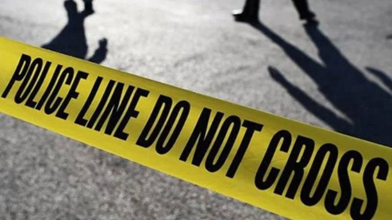 فیصل آباد: 2 ڈاکو مبینہ طور پر اپنے ہی ساتھیوں کی فائرنگ سے ہلاک