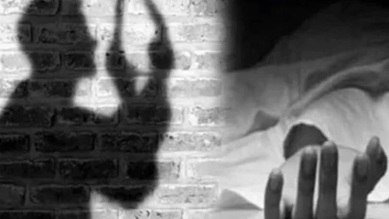کراچی حادثہ: گھر سے شخص کی پھندا لگی لاش برآمد، تحقیقات جاری