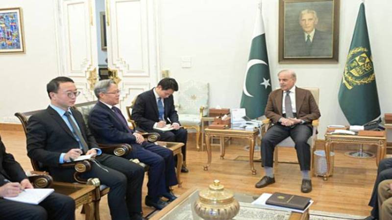 پاک چین تعلقات کے فروغ پر زور، وزیراعظم اور چینی سفیر کے درمیان اہم ملاقات
