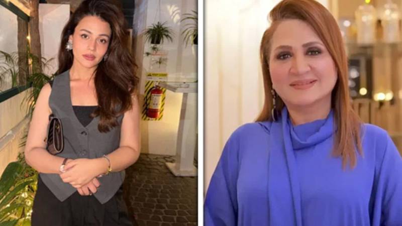 ٹرولنگ پر زارا نور عباس والدہ اسماء عباس کے دفاع میں سامنے آ گئیں