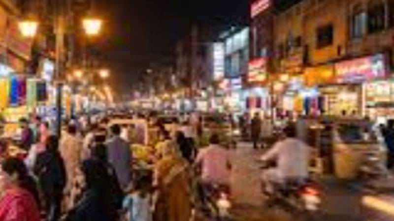 لاہور میں کاروباری اوقات کا فیصلہ ابھی تک التوا کا شکار، نوٹیفکیشن کا انتظار