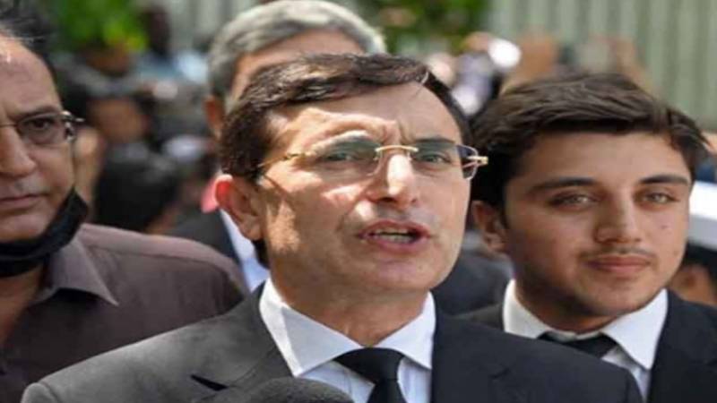 چیئرمین پاکستان تحریک انصاف بیرسٹر گوہر علی خان اسکردو پہنچ گئے، انتخابی مہم کا آغاز