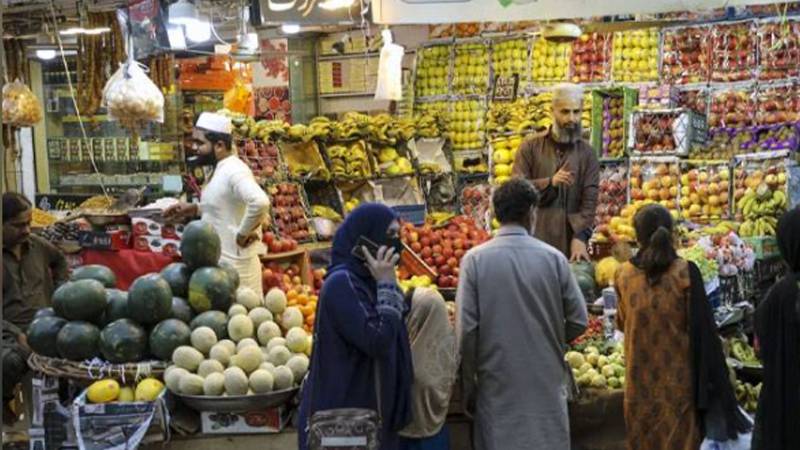 شہر بھر میں سبزیوں اور پھلوں کی مہنگی فروخت، سرکاری نرخ نامے کی خلاف ورزی