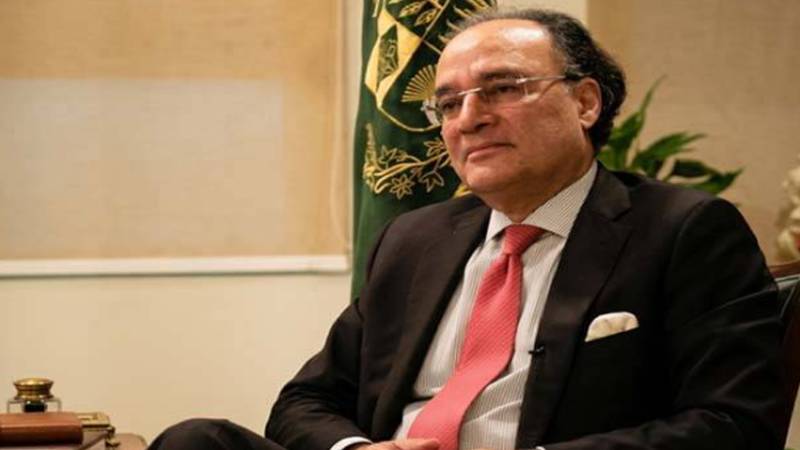 پیٹرولیم قیمتوں میں کمی کا فائدہ عوام تک پہنچائیں گے:وزیر خزانہ محمد اورنگزیب