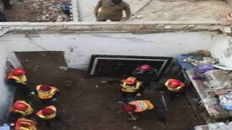 کاہنہ ٹیوشن سینٹر چھت گرنے کا مقدمہ درج، مالک مکان سمیت 5 افراد نامزد