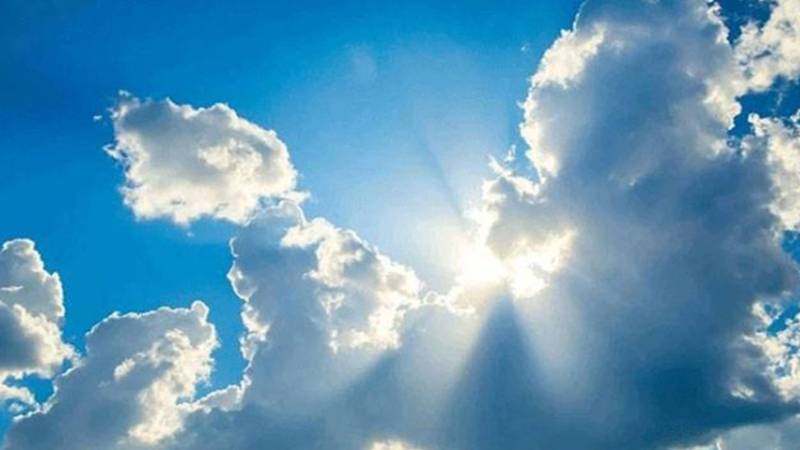 لاہور میں رات کی بارش کے بعد موسم خوشگوار، آج مزید بارش کا امکان