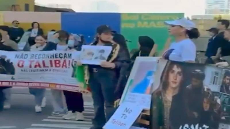 افغان طالبان رجیم کی جابرانہ پالیسیوں اور یورپی دورےکیخلاف برازیل میں مظاہرہ