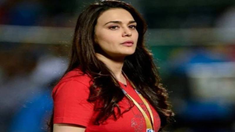 پریتی زنٹا اے آئی ڈیپ فیک مواد کے خلاف عدالت پہنچ گئیں