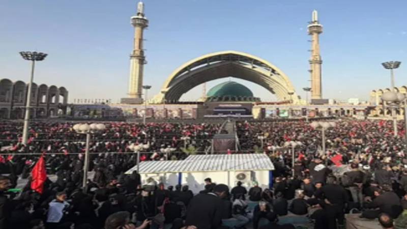 تہران میں سید علی خامنہ ای کا تاریخی جنازہ جلوس، 12 گھنٹے تک جاری رہنے کا امکان
