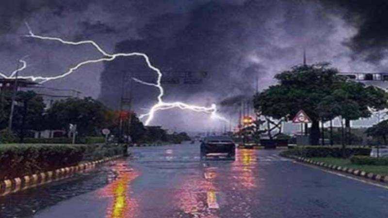 محکمہ موسمیات: ملک کے بیشتر علاقوں میں آئندہ دو روز شدید گرمی اور حبس برقرار، بالائی علاقوں میں بارش کا امکان