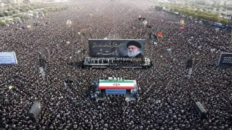 علی خامنہ ای کی آخری رسومات میں کروڑوں افراد کی شرکت، ایرانی میڈیا کا دعویٰ