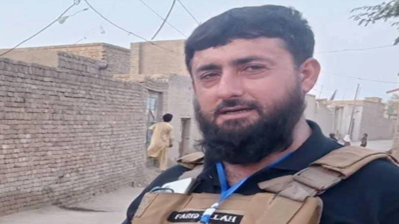 ٹانک میں پولیس گاڑی پر حملہ، اے ایس آئی سمیت 2 اہلکار شہید، 2 زخمی