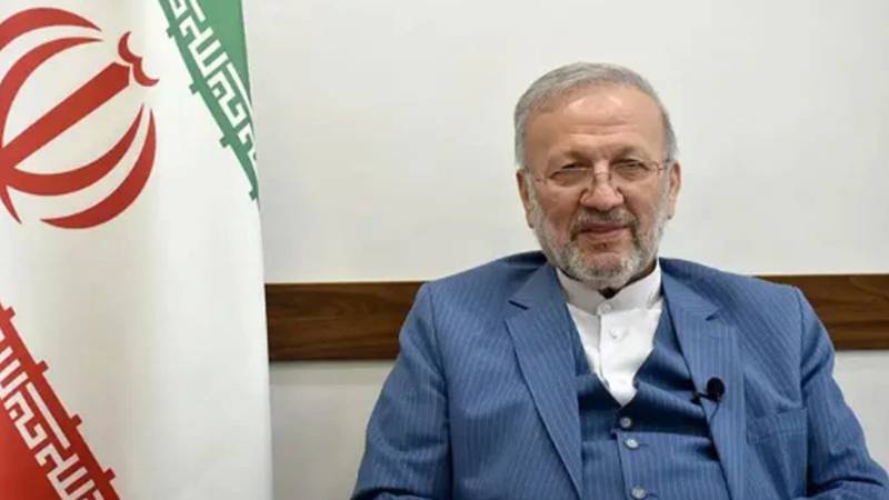 امریکی فوجی اڈے پر حملہ کر کے امریکیوں کو یرغمال بنایا جائے: منوچہر متقی