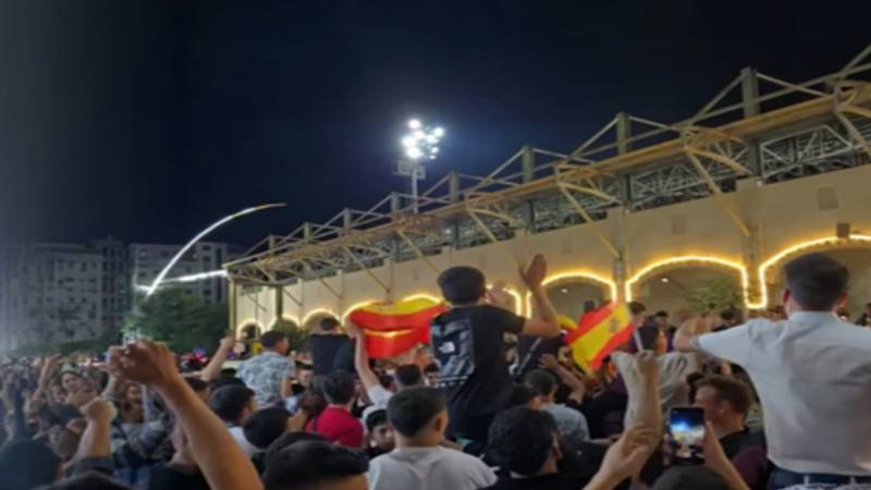 اسپین کی ورلڈکپ فتح پر غزہ، ایران اور دنیا بھر میں جشن، شائقین سڑکوں پر نکل آئے