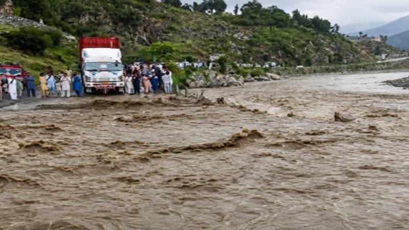خیبرپختونخوا میں بارشوں اور فلیش فلڈ نے تباہی مچا دی، 12 افراد جاں بحق