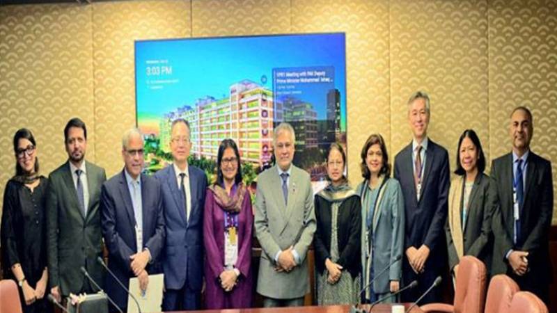اسحاق ڈار کا ایشیائی ترقیاتی بینک سے ایم ایل ون منصوبے کی فوری فنانسنگ کا مطالبہ