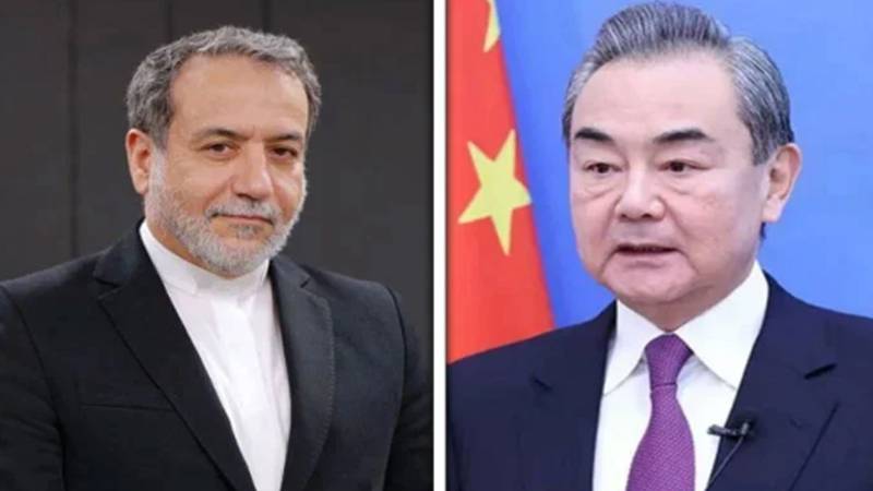 چینی وزیرِ خارجہ کی ایرانی ہم منصب سے ملاقات، ایران کی خودمختاری کی حمایت کا اعادہ