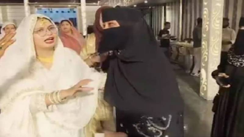 دوسری شادی کی تقریب میں پہلی بیوی کی انٹری، شادی کی تقریب میں ہنگامہ برپا