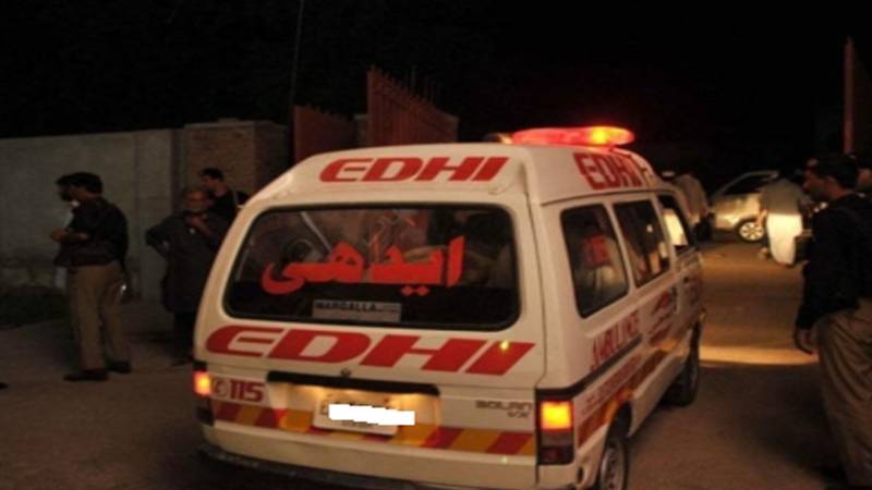 لسبیلہ میں قومی شاہراہ پر ٹریفک حادثہ، 2 افراد جاں بحق، 2 زخمی
