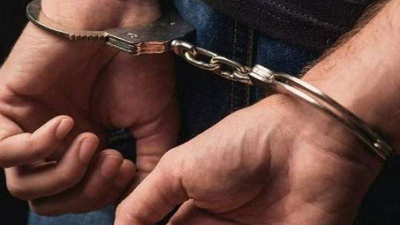 لاہور: جوتوں کی دکان سے 3 لاکھ روپے چوری کرنے والا سابق ملازم گرفتار