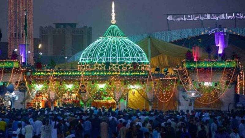 حضرت داتا گنج بخشؒ کا تین روزہ سالانہ عرس اختتامی دعا کے ساتھ اختتام پذیر